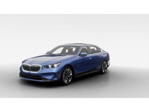 New 2027 BMW 530i w/ Premium Package RWD image 1
