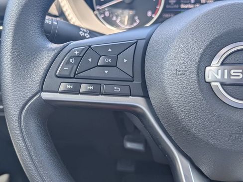 Certified 2025 Nissan Sentra SV FWD image 21