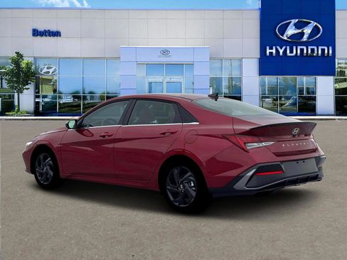 New 2026 Hyundai Elantra SEL Sport image 4