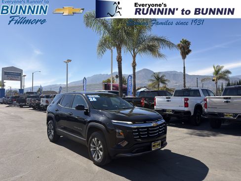 Used 2026 Chevrolet Equinox LT FWD image 1
