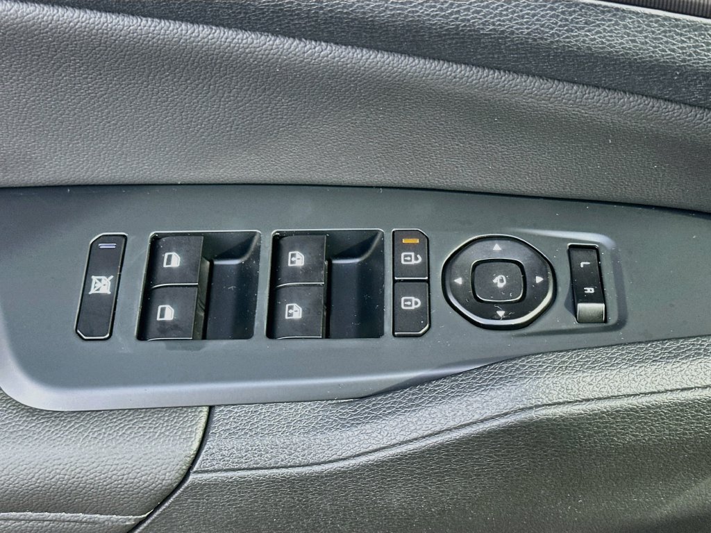 New 2027 Kia Sportage SX FWD image 18