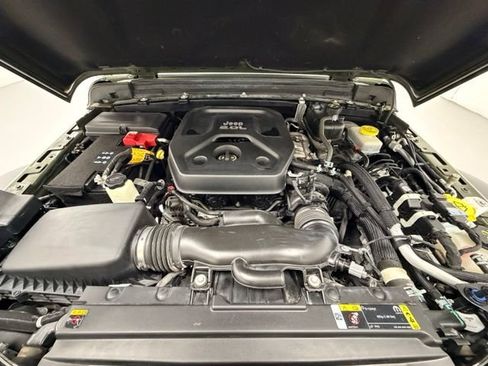 Used 2021 Jeep Wrangler Sport AWD/4WD image 28