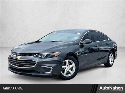 Used 2018 Chevrolet Malibu LS FWD image 1