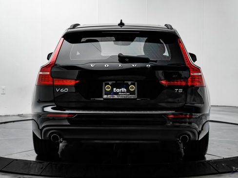 Used 2020 Volvo V60 T5 Momentum w/ Protection Package Premier image 10