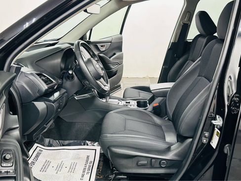 Certified 2024 Subaru Forester Premium AWD/4WD image 9