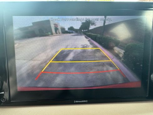 Used 2022 Hyundai Santa Fe SEL image 21