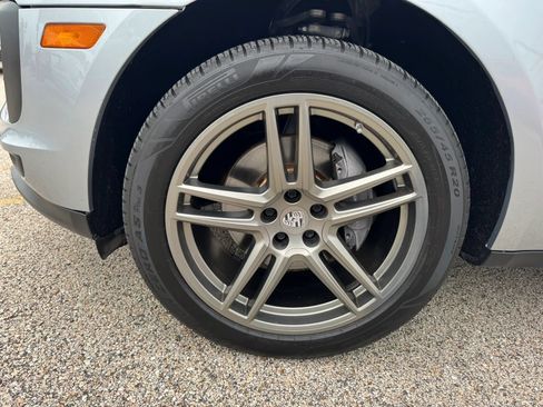 Used 2019 Porsche Macan AWD/4WD image 13
