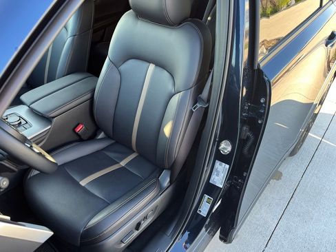 Used 2026 MAZDA CX-90 3.3 Turbo S w/ Premium Package image 12