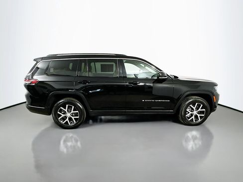 Used 2024 Jeep Grand Cherokee L Limited w/ Luxury Tech Group II image 7