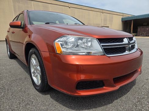 Used 2012 Dodge Avenger SXT w/ Cold Weather Group FWD image 15
