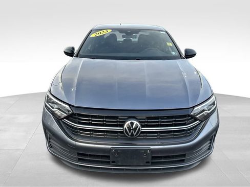 Used 2023 Volkswagen Jetta Sport image 8
