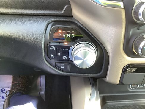 Used 2022 RAM 1500 Laramie image 18