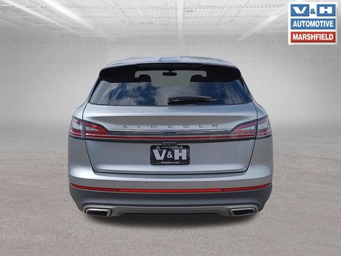 Used 2023 Lincoln Nautilus Reserve AWD/4WD image 7