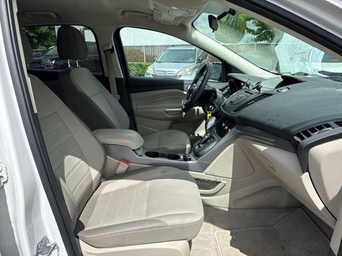 Used 2015 Ford Escape SE AWD/4WD image 39
