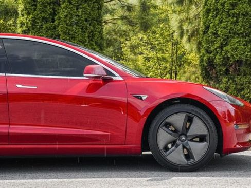 Used 2019 Tesla Model 3 Standard Range RWD image 14