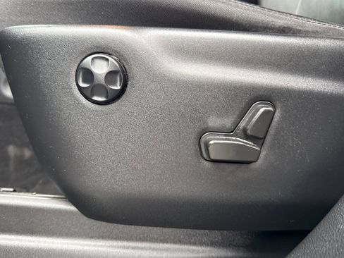 Used 2021 Jeep Grand Cherokee Limited w/ Trailer Tow Group IV image 14