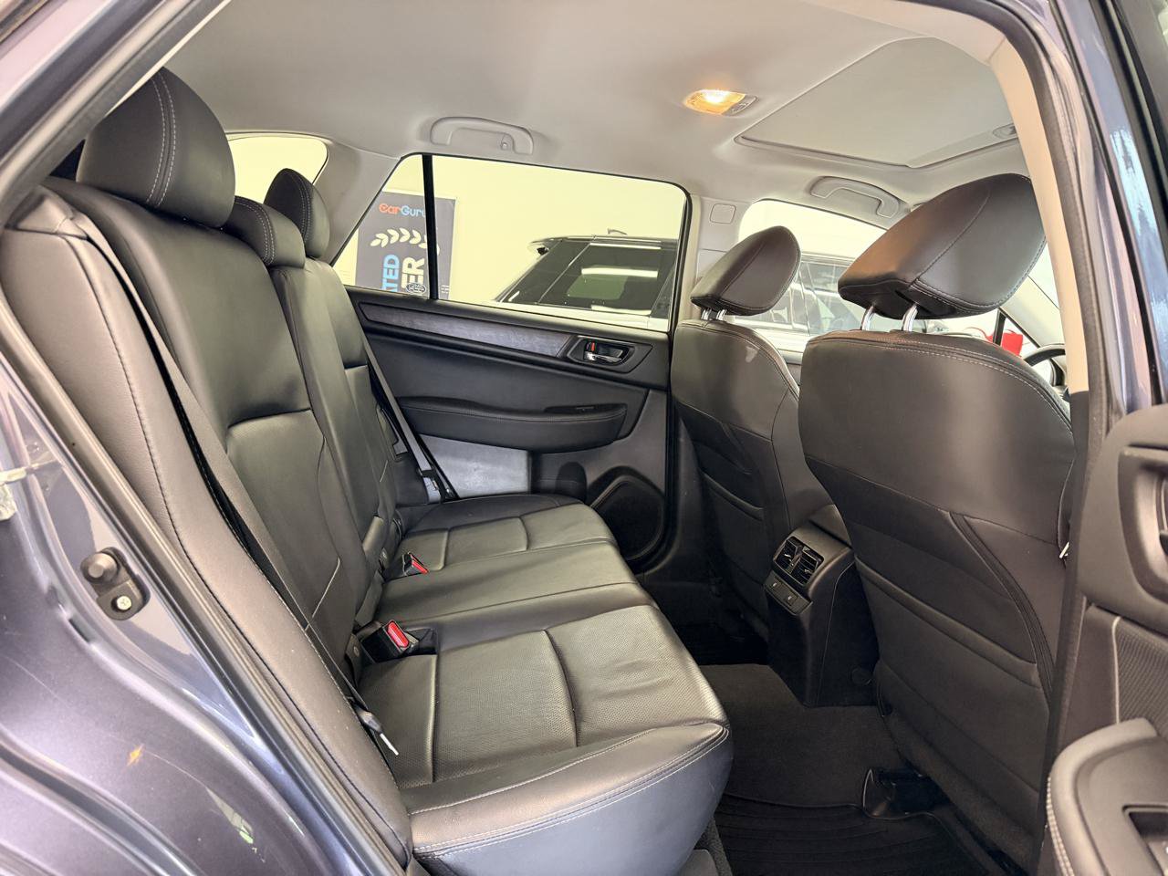 Used 2017 Subaru Outback 2.5i Limited AWD/4WD image 30