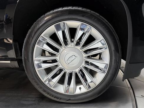 Used 2020 Cadillac Escalade ESV Platinum AWD/4WD image 7