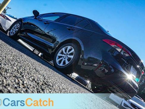 Used 2021 Toyota Corolla LE image 14