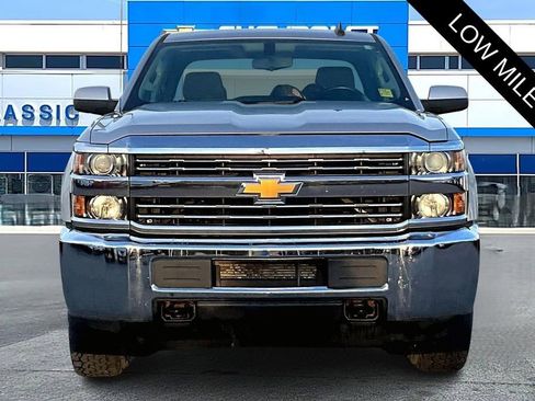 Used 2017 Chevrolet Silverado 2500 LT image 2