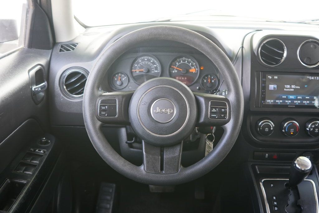 Used 2015 Jeep Patriot Sport w/ Power Value Group FWD image 10