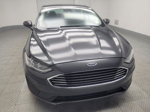 Used 2019 Ford Fusion SE FWD image 14