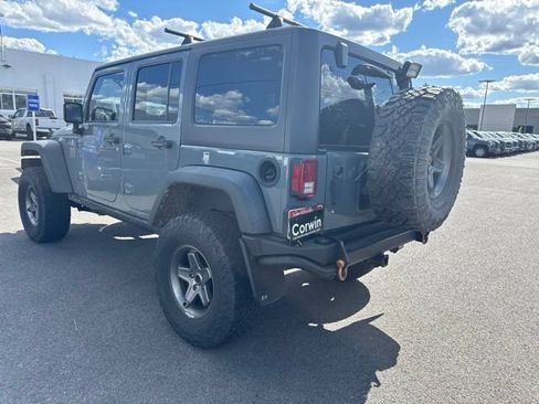Used 2014 Jeep Wrangler Unlimited Rubicon w/ Connectivity Group AWD/4WD image 8