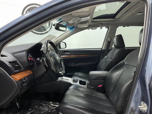 Used 2013 Subaru Outback 2.5i Limited AWD/4WD image 13