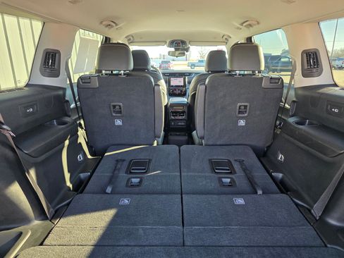 Used 2022 Jeep Grand Cherokee L Limited image 21