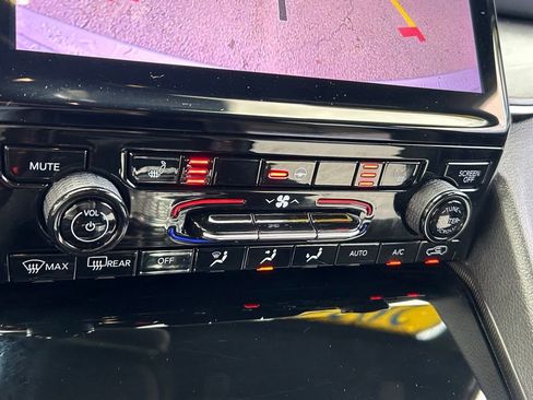 Certified 2024 Jeep Grand Cherokee Limited w/ Black Appearance Package image 25