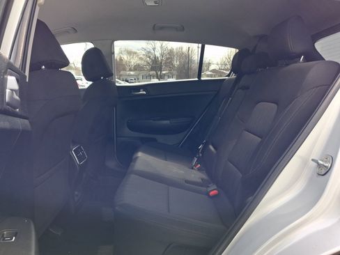 Used 2020 Kia Sportage LX AWD/4WD image 16