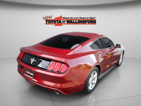 Used 2015 Ford Mustang Coupe RWD image 12