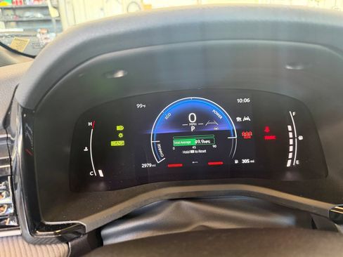 Used 2026 Toyota Camry SE FWD image 19