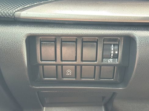 Used 2020 Subaru Forester Premium AWD/4WD image 35