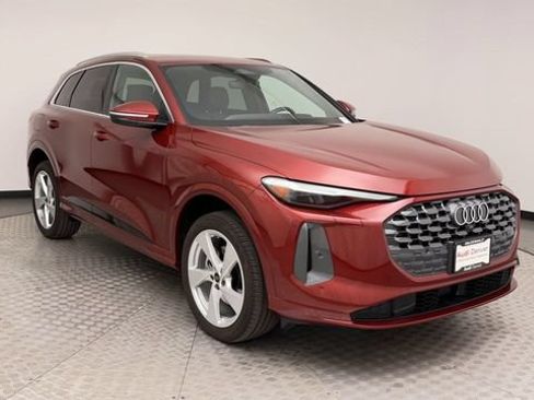 Used 2025 Audi Q5 Premium Plus w/ Premium Plus AWD/4WD image 8