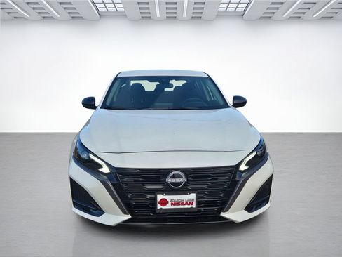 New 2026 Nissan Altima 2.5 SV AWD/4WD image 2