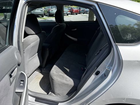 Used 2010 Toyota Prius Three image 10