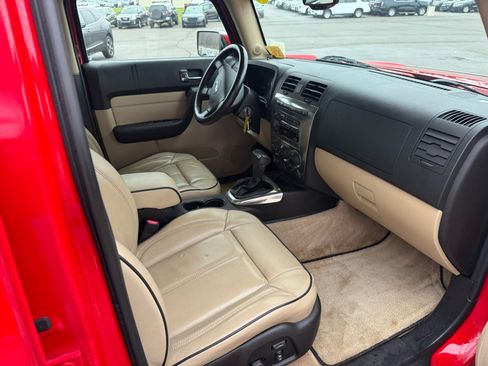 Used 2007 HUMMER H3 Adventure image 12