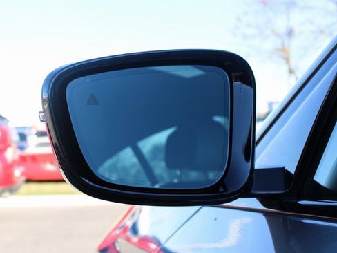 Used 2021 BMW M550i xDrive image 8