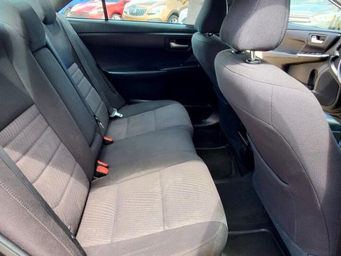 Used 2016 Toyota Camry LE image 17