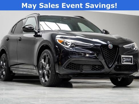 Used 2023 Alfa Romeo Stelvio Veloce AWD/4WD image 4