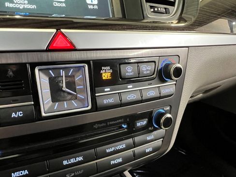 Used 2018 Genesis G80 3.8 image 44