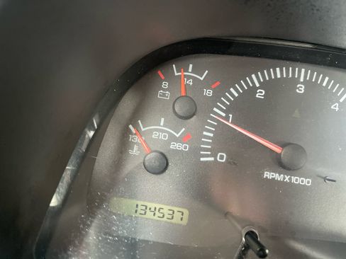 Used 1998 Dodge Ram 1500 Truck 2WD Regular Cab image 17