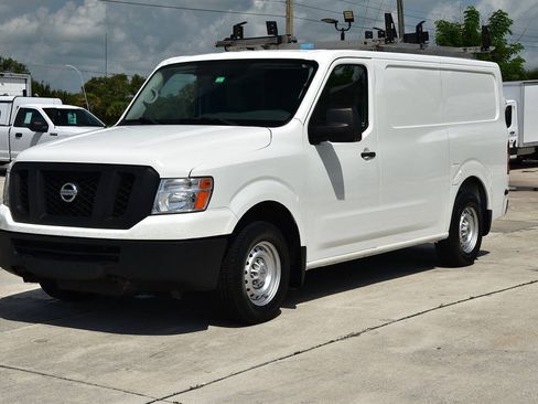 Used 2018 Nissan NV 1500 S w/ Rear Door Glass Package RWD image 3