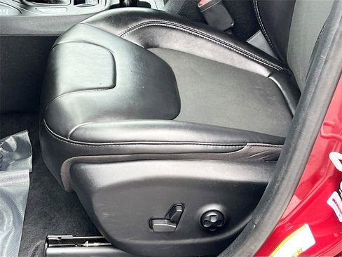 Used 2021 Jeep Cherokee Latitude Plus w/ Sun & Sound Group image 18