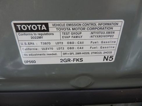 Used 2022 Toyota Tacoma TRD Off-Road w/ Technology Package image 22