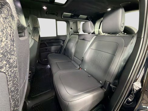 Certified 2026 Land Rover Defender 110 OCTA AWD/4WD image 24