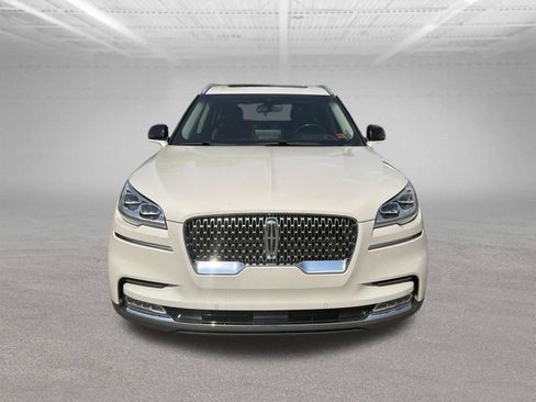 Used 2020 Lincoln Aviator Reserve w/ Equipment Group 202A AWD/4WD image 9