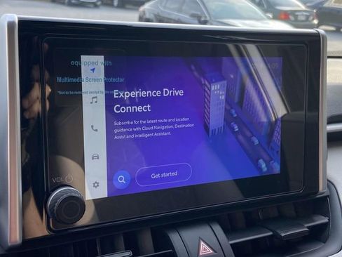 Used 2025 Toyota RAV4 XLE w/ Convenience Package image 28