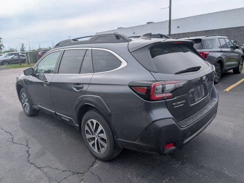Used 2023 Subaru Outback Premium AWD/4WD image 7